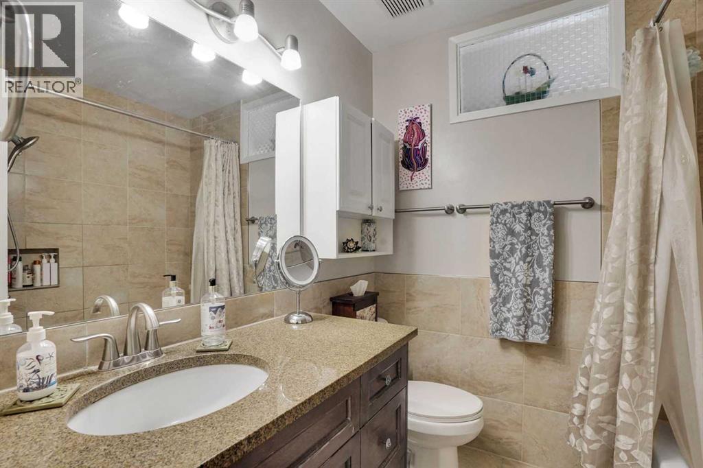 5212 Valiant Drive Nw Property Photo 32