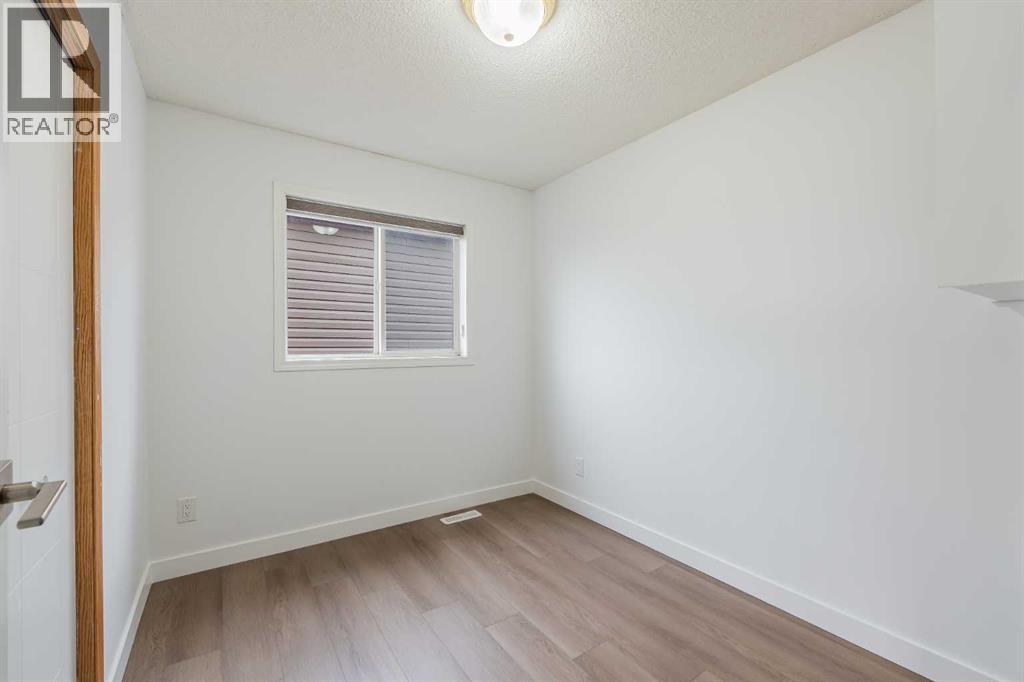 65 Martinvalley Road Ne Property Photo 24