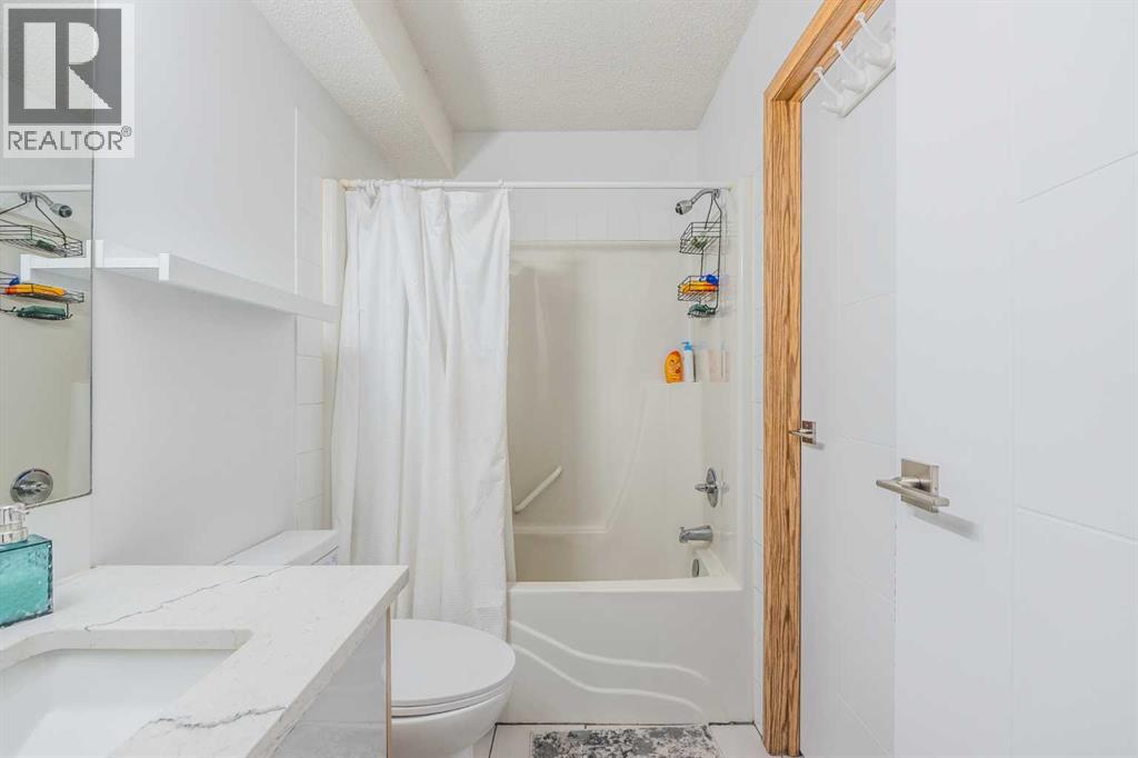 65 Martinvalley Road Ne Property Photo 27