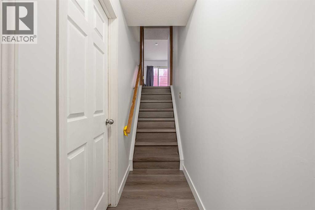 65 Martinvalley Road Ne Property Photo 36