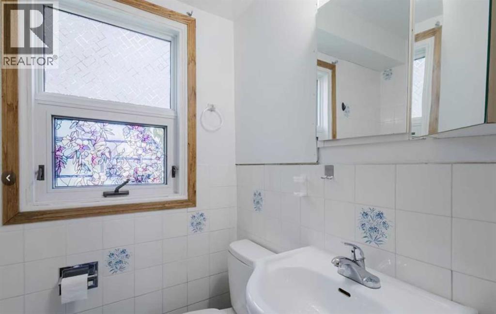 10948 75 Avenue Nw Property Photo 5