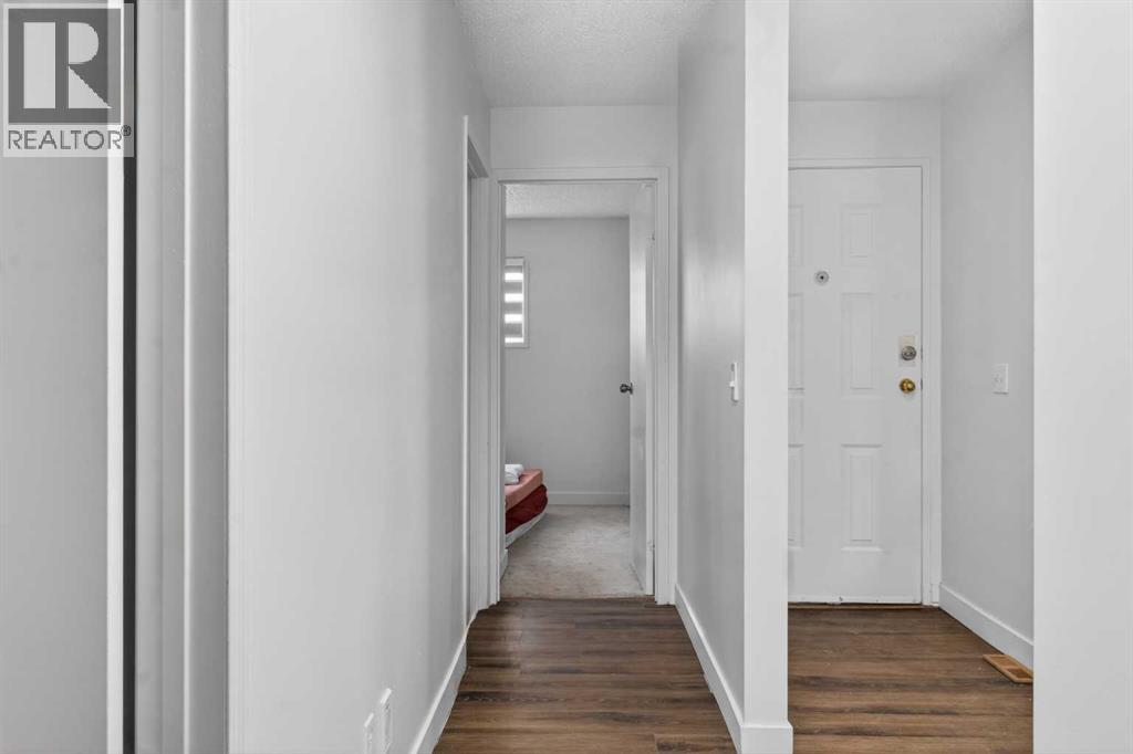 128 Castledale Crescent Ne Property Photo 11