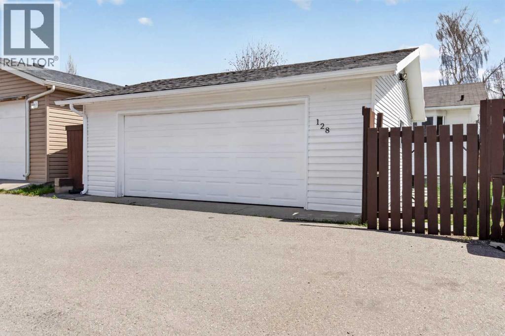 128 Castledale Crescent Ne Property Photo 41