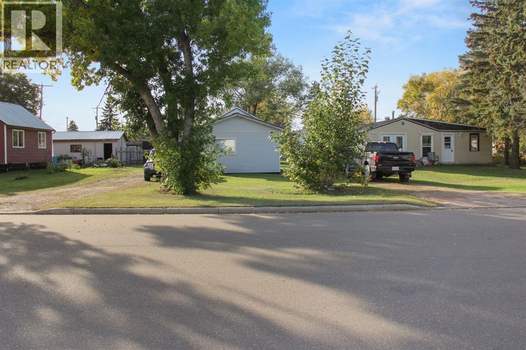 4809 49 Street Property Photo 1