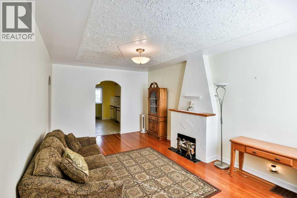 1615 5 Avenue N Property Photo 6