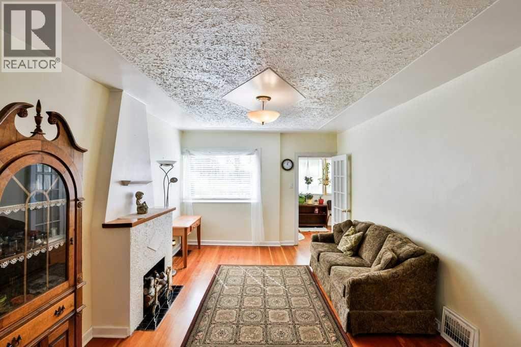 1615 5 Avenue N Property Photo 7