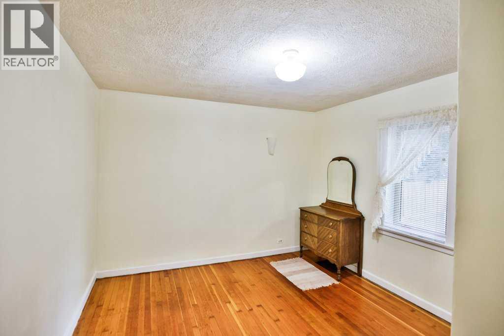 1615 5 Avenue N Property Photo 11