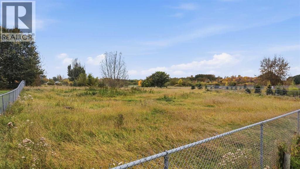 4608 38a Ave Close Property Photo 3