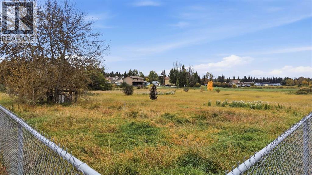 4608 38a Ave Close Property Photo 4