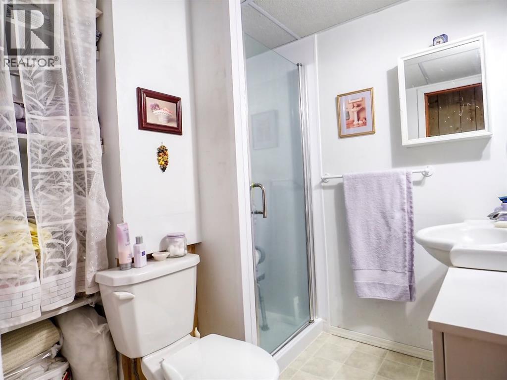 416 11 Avenue N Property Photo 35
