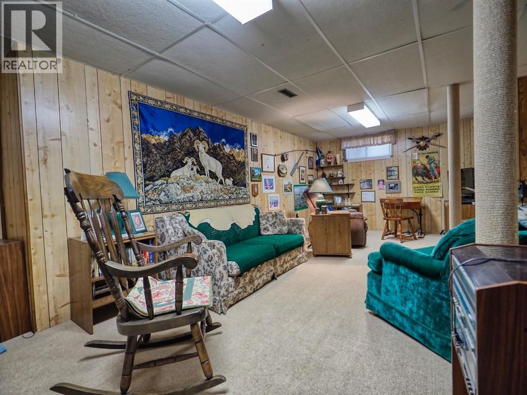 416 11 Avenue N Property Photo 36