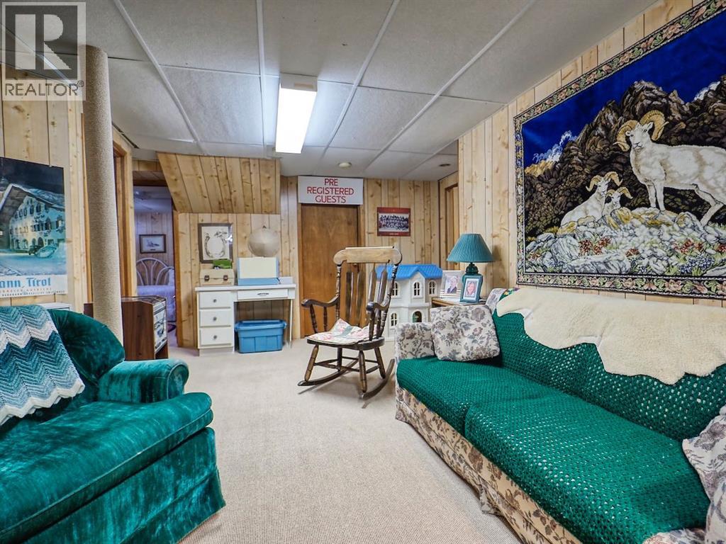 416 11 Avenue N Property Photo 39