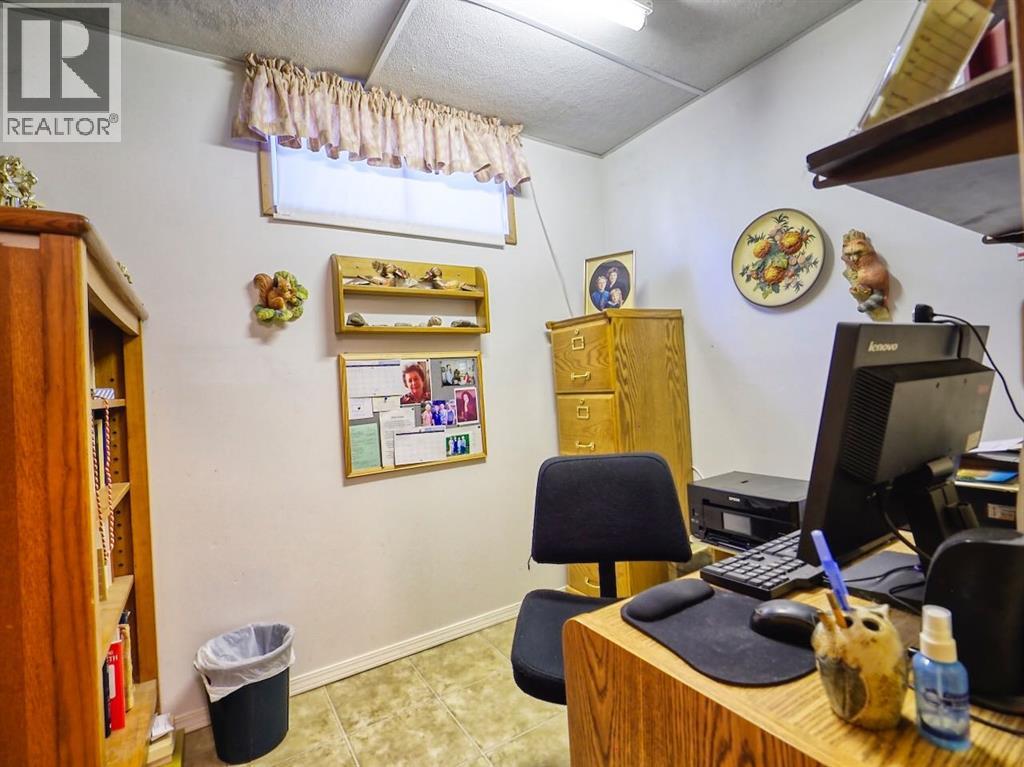 416 11 Avenue N Property Photo 40