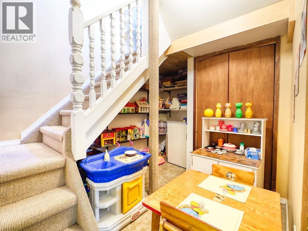 416 11 Avenue N Property Photo 41