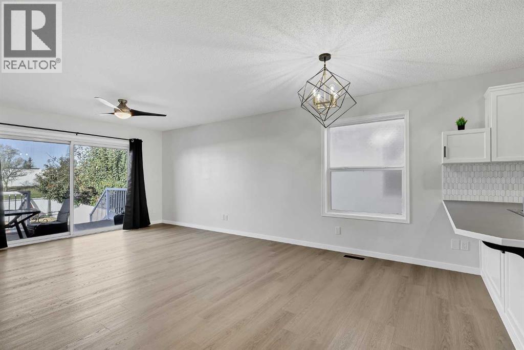 389 Stonegate Way Nw Property Photo 9