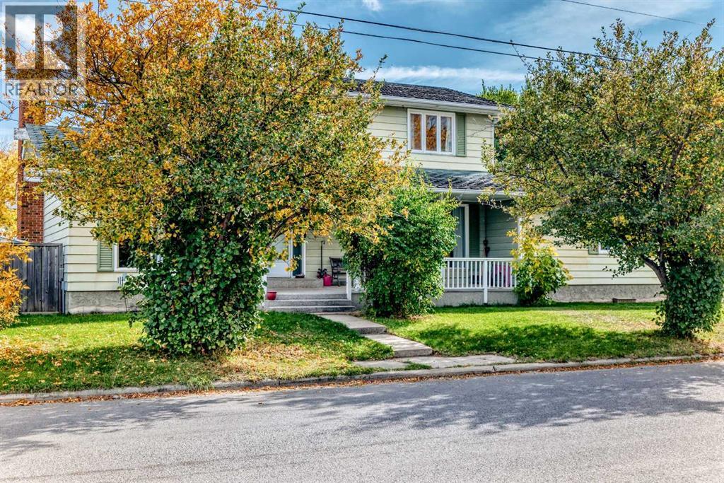 102 4 Avenue Se Property Photo 3