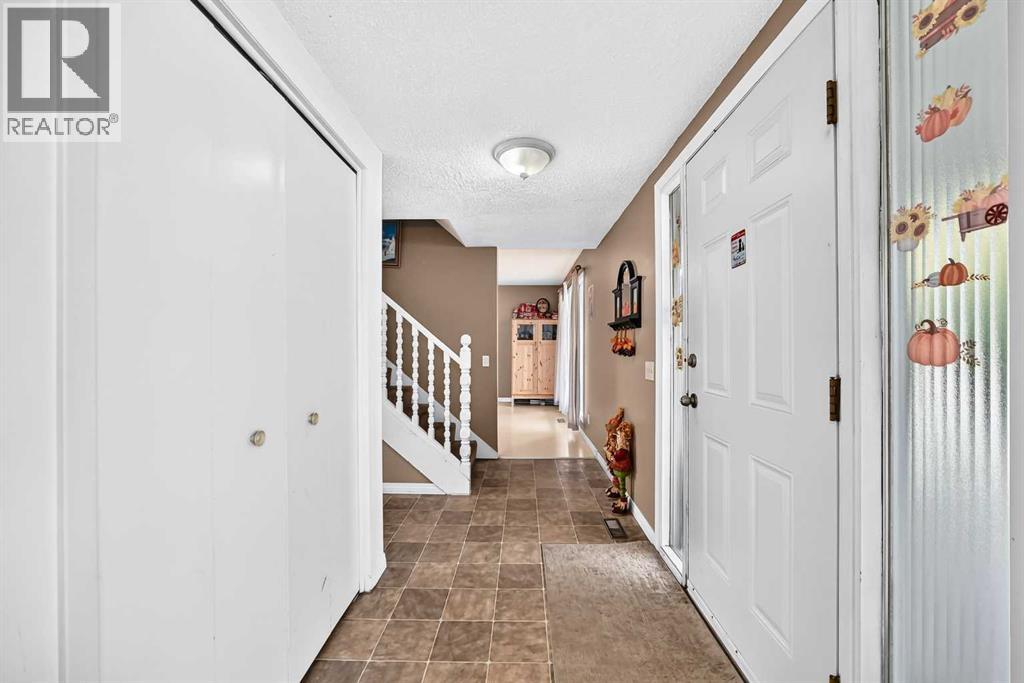 102 4 Avenue Se Property Photo 6