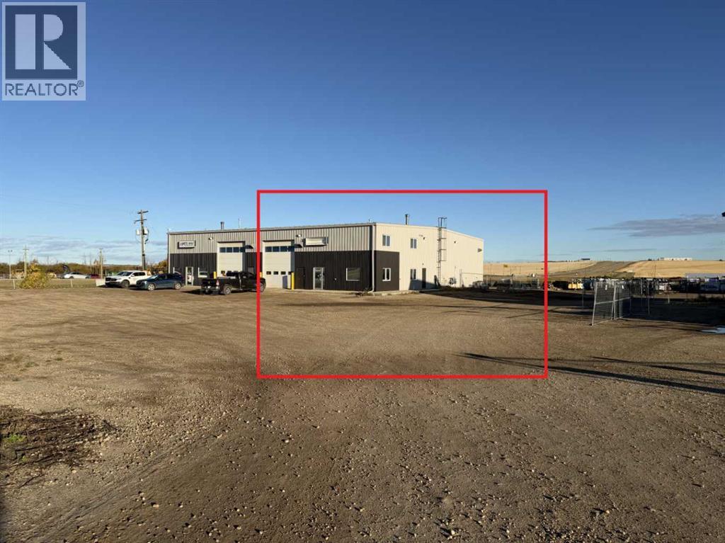 10828 99 Street Property Photo 1