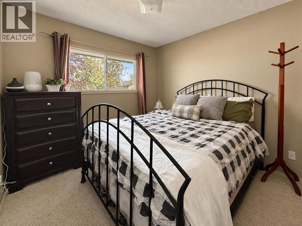 9409 108 Avenue Property Photo 23