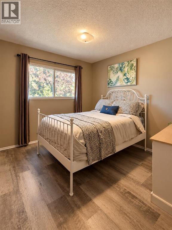 9409 108 Avenue Property Photo 25