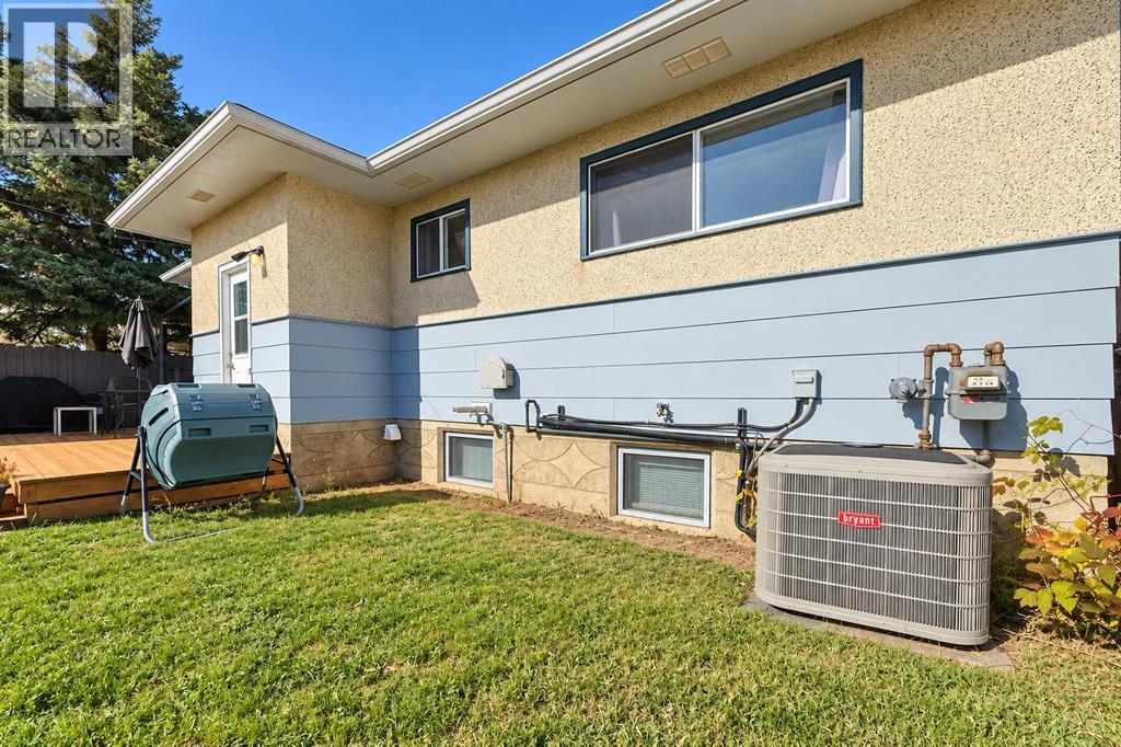 9409 108 Avenue Property Photo 43