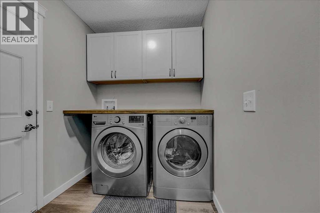 134 Autumn Close Se Property Photo 22