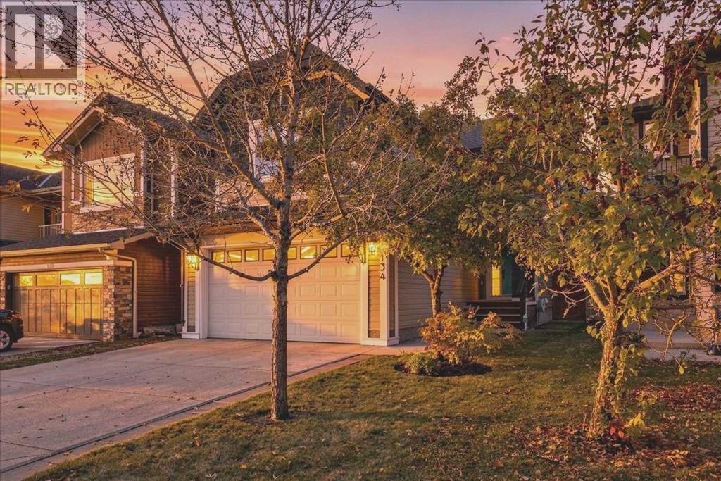 134 Autumn Close Se Property Photo 37