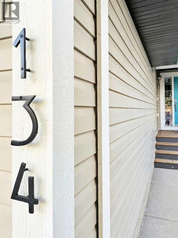 134 Autumn Close Se Property Photo 38