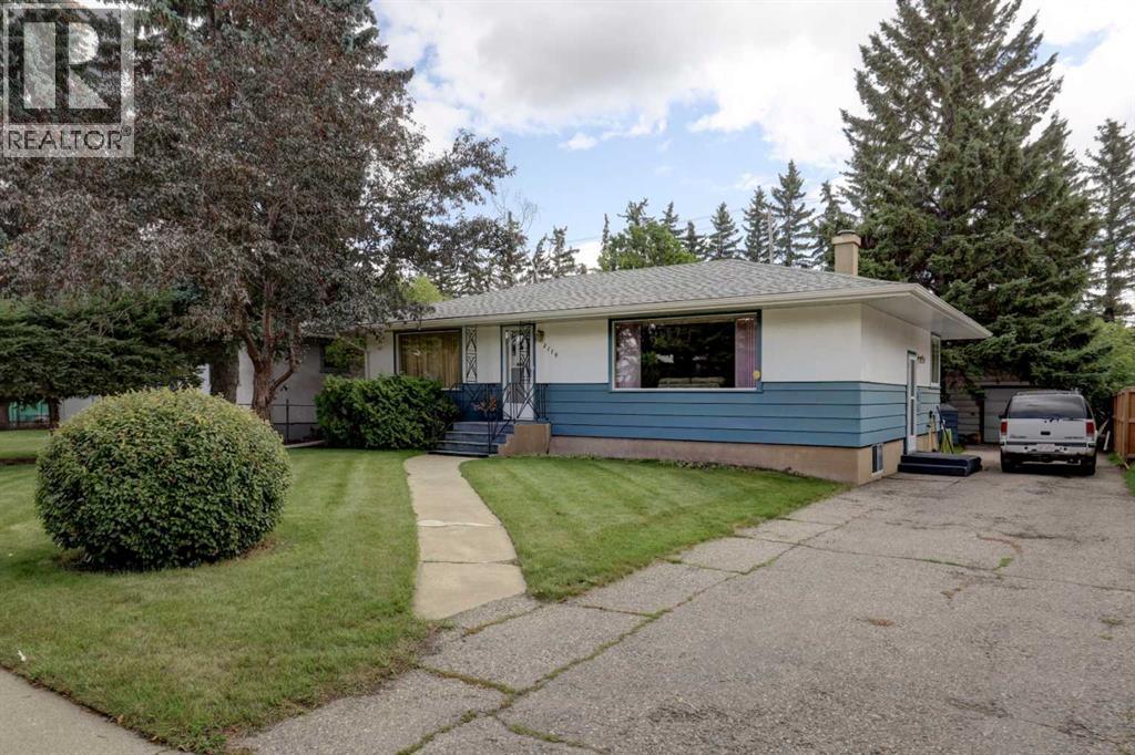 2119 Halifax Crescent Nw Property Photo 2