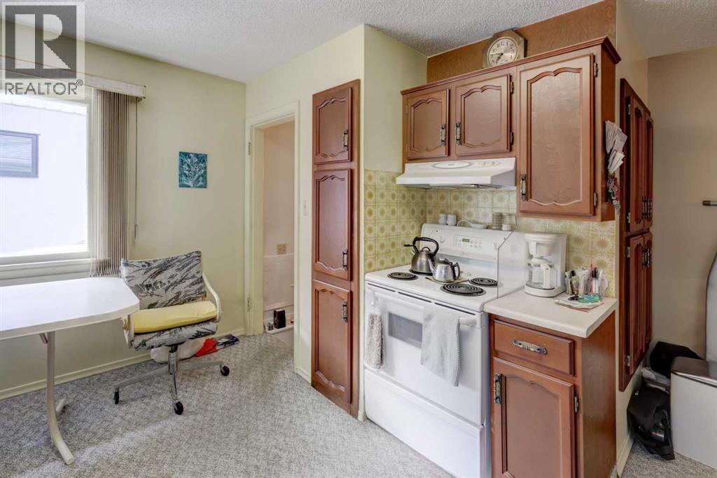 2119 Halifax Crescent Nw Property Photo 5