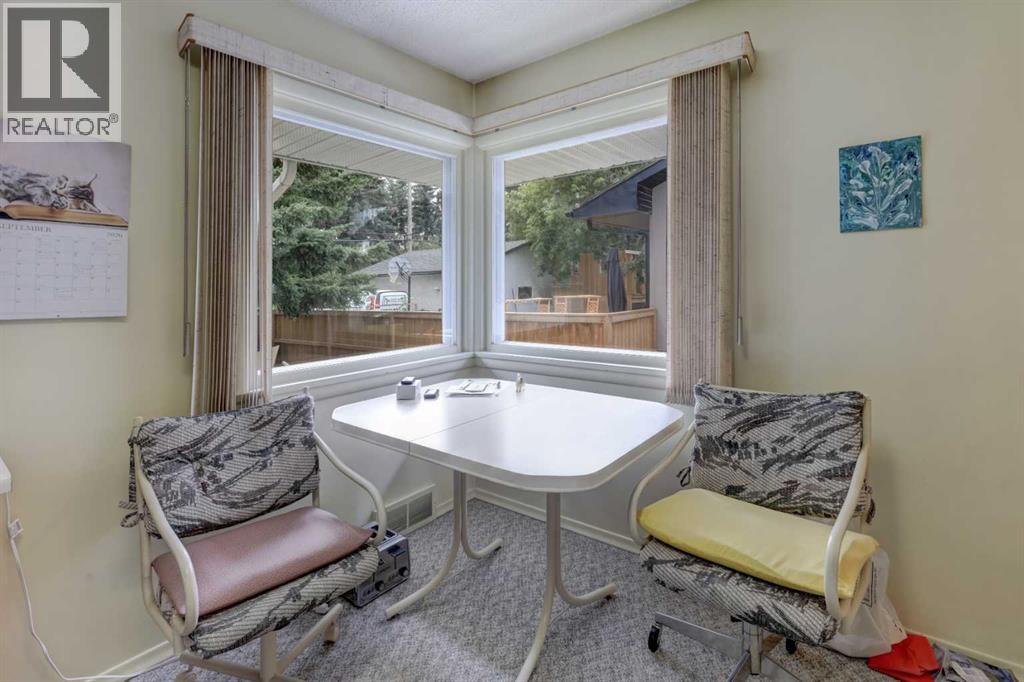 2119 Halifax Crescent Nw Property Photo 6