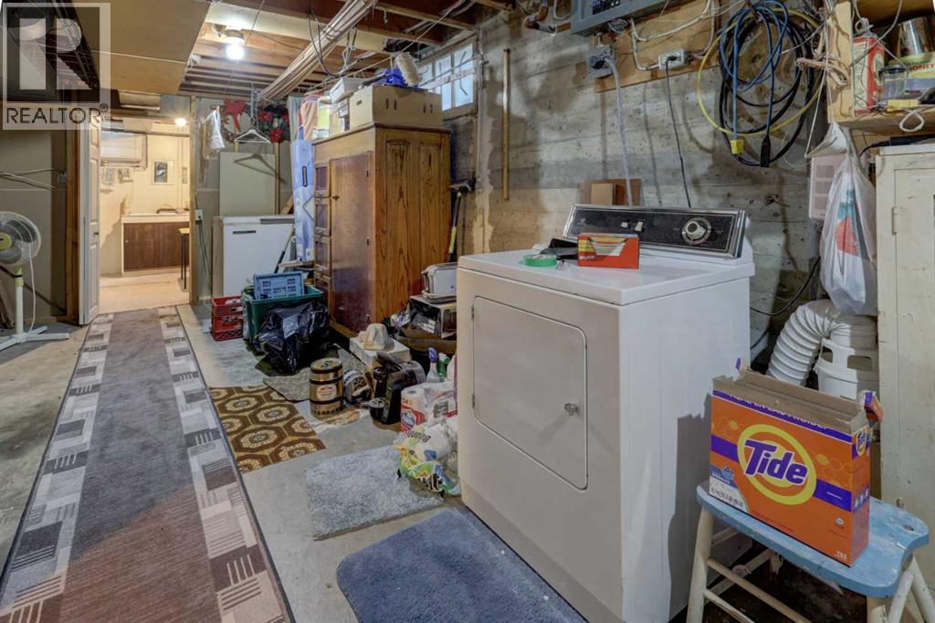 2119 Halifax Crescent Nw Property Photo 18