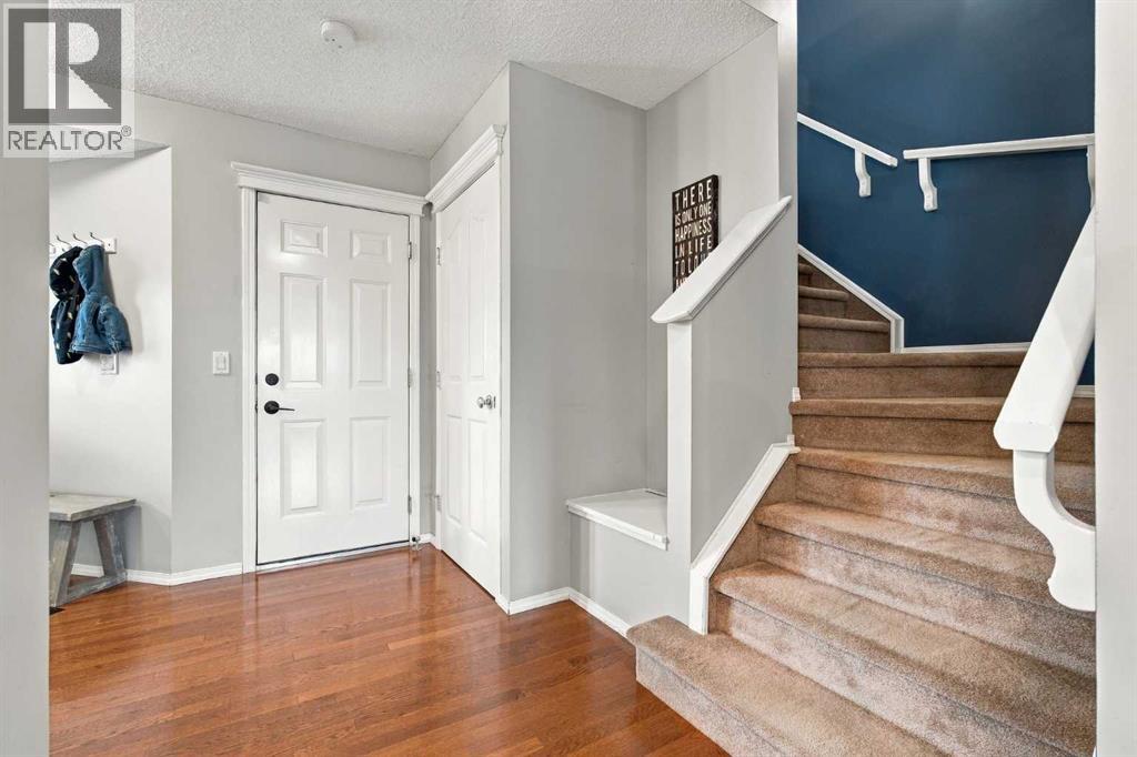 115 Evansmeade Crescent Nw Property Photo 13