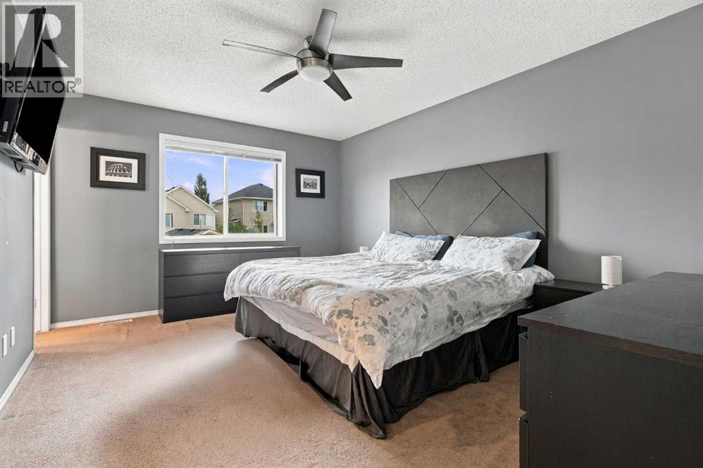 115 Evansmeade Crescent Nw Property Photo 17