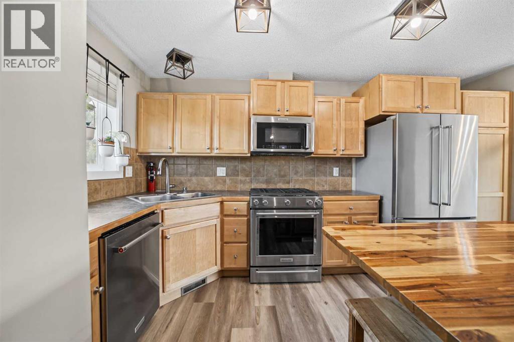 101 Clover Way Property Photo 7