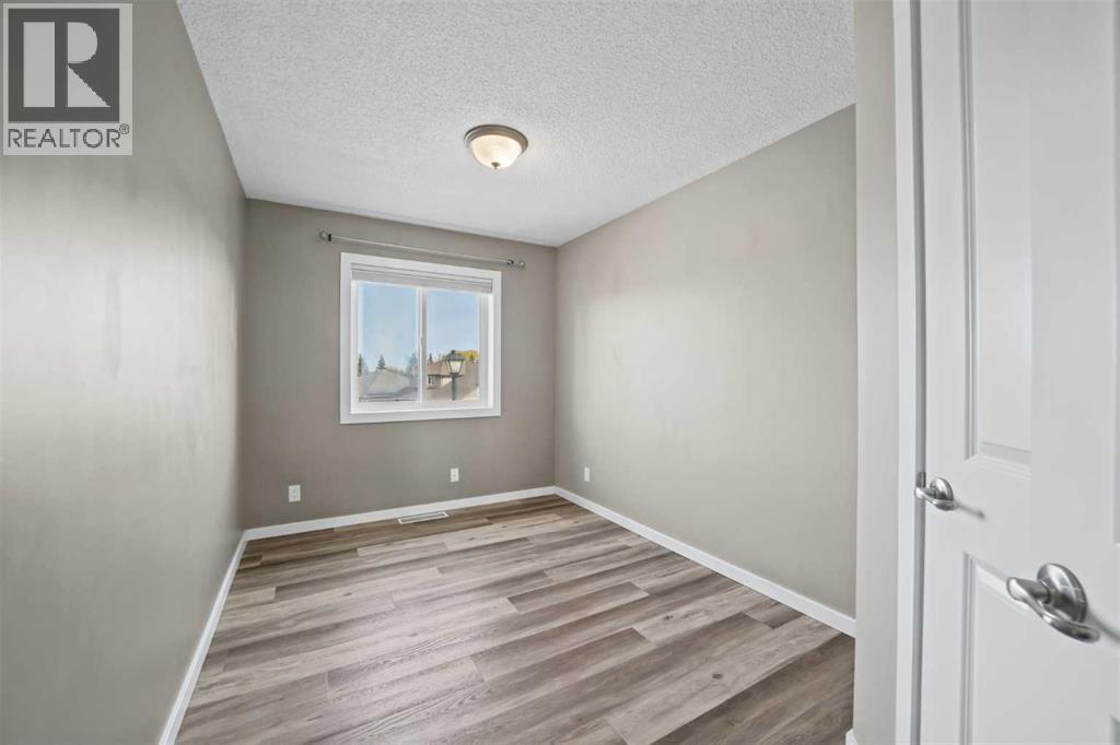 101 Clover Way Property Photo 18