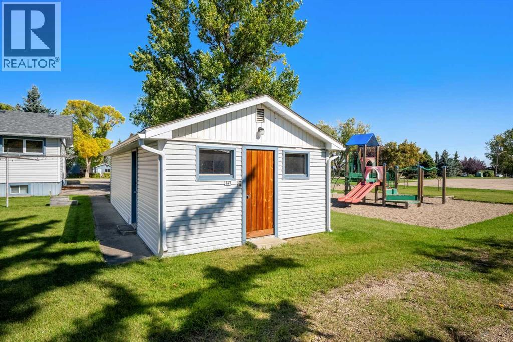 223 Allison Street Property Photo 8