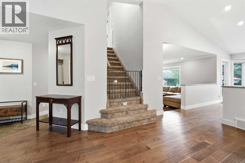 611 25 Avenue Ne Property Photo 18