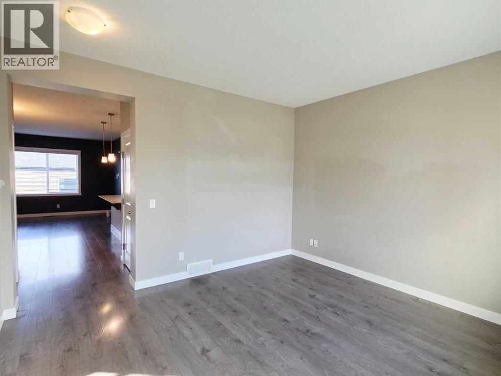1632 Cornerstone Boulevard Ne Property Photo 3