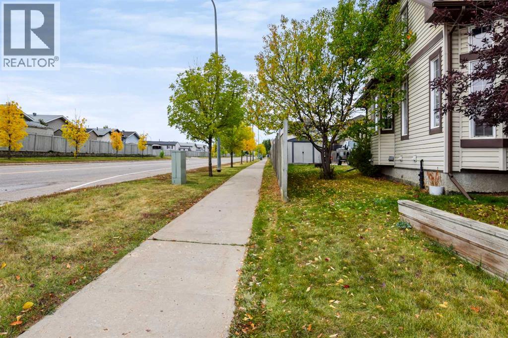 100 Fireweed Crescent Property Photo 4