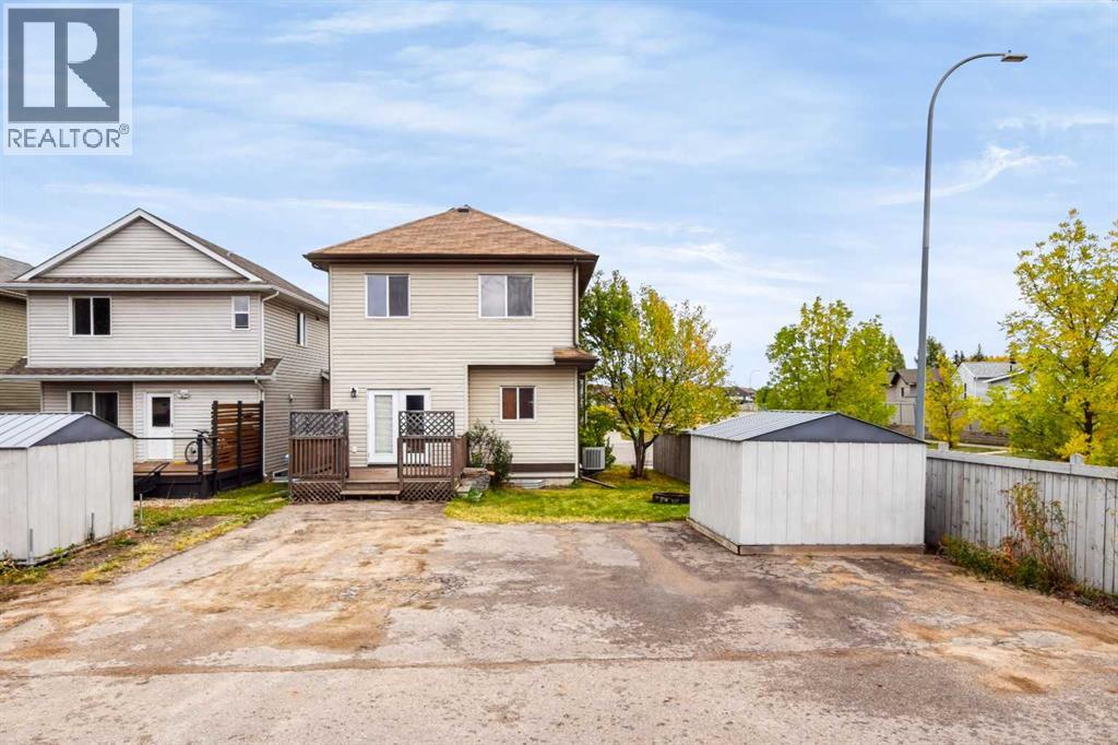 100 Fireweed Crescent Property Photo 9