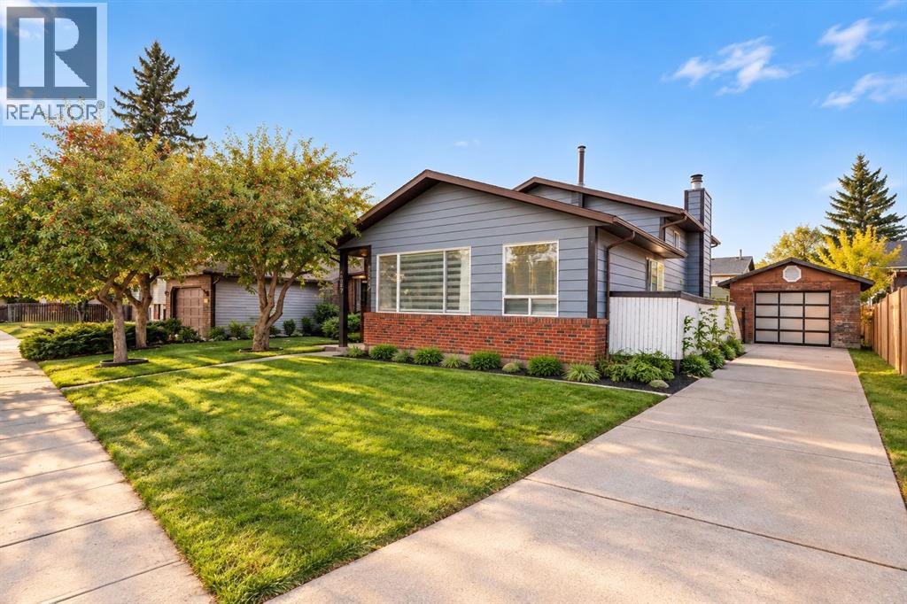 6827 Temple Drive NE Property Photo 1