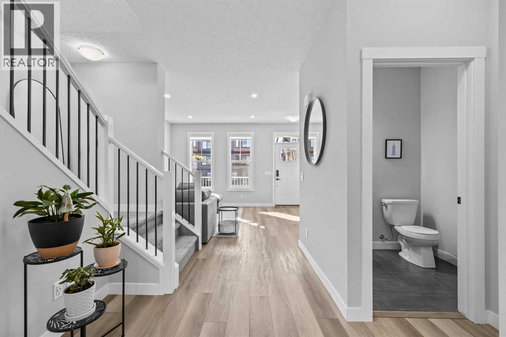 236 Rowmont Boulevard Nw Property Photo 17