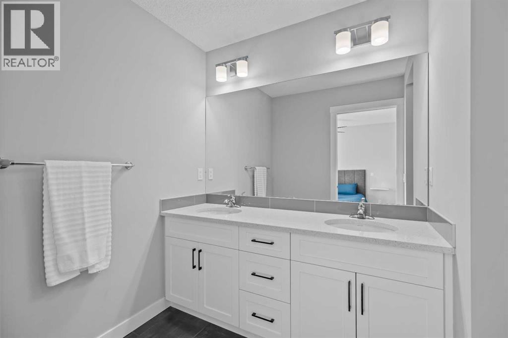 236 Rowmont Boulevard Nw Property Photo 33