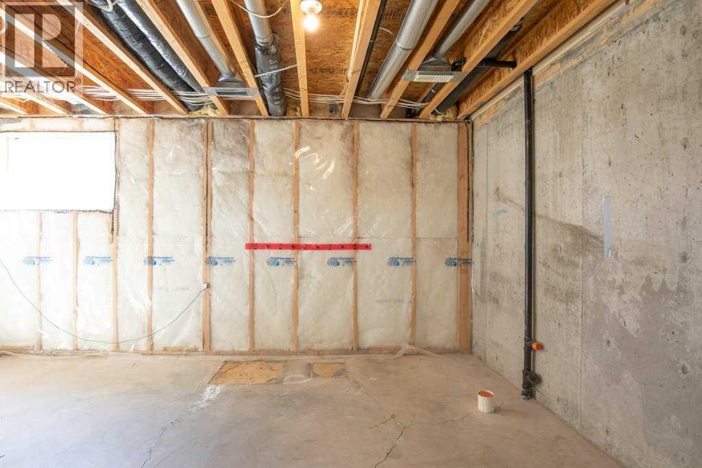 127 - 129 Lyons Close Property Photo 29