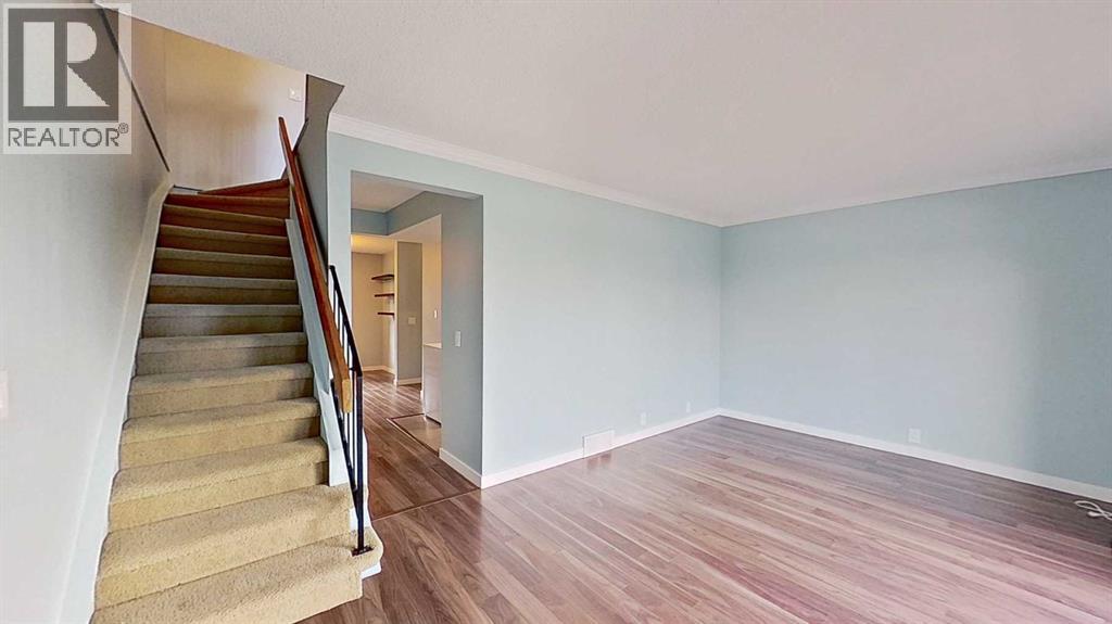 1055 72 Avenue Northwest Property Photo 11