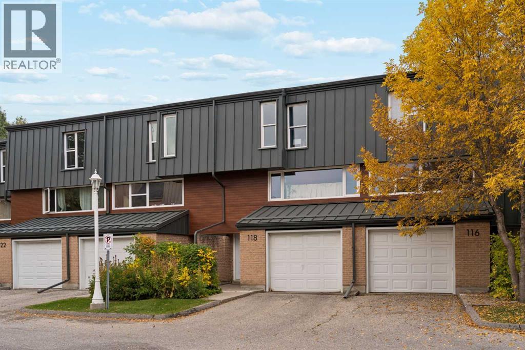 118 Brae Glen Lane SW Property Photo 1