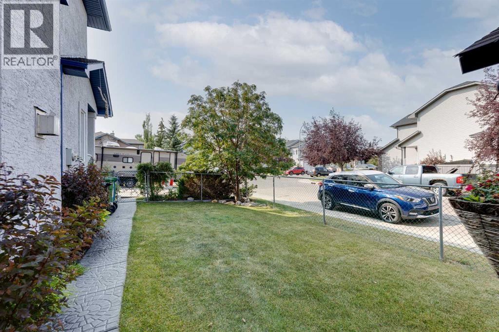 402 Fairways Mews Nw Property Photo 33
