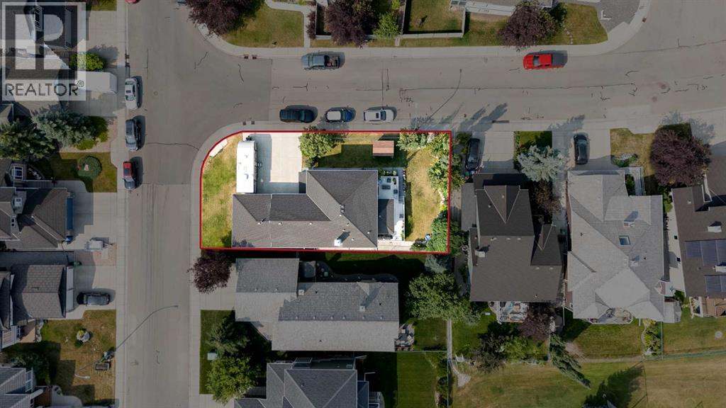 402 Fairways Mews Nw Property Photo 42