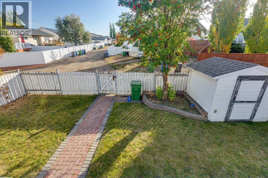 13 Dumas Crescent Property Photo 4